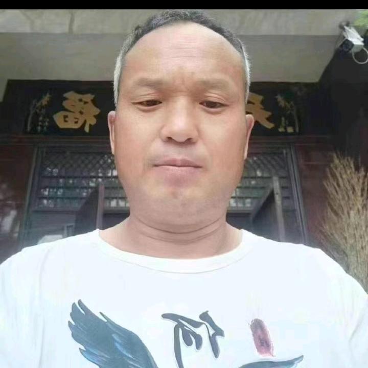 🌴喜欢就去追🌴72年9.17鼠