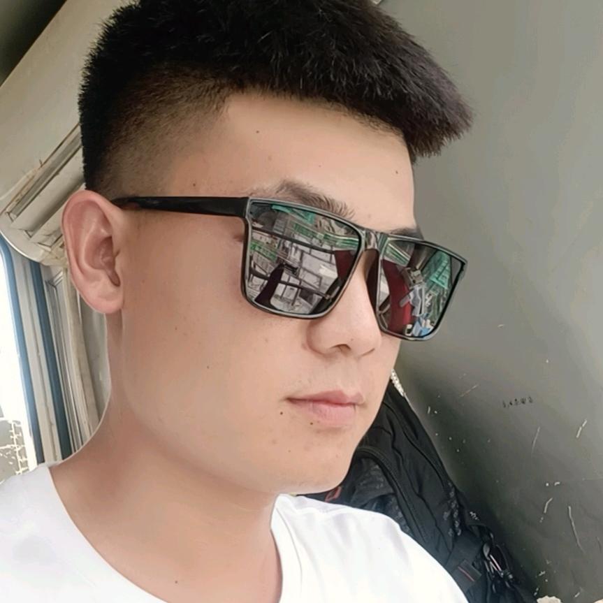 烈酒敬余生。
