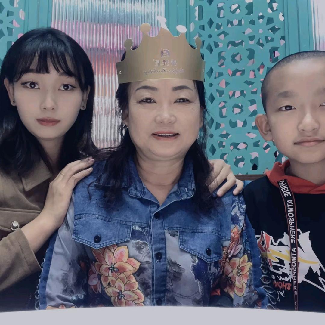 轻舞飞扬👨👩👧👦
