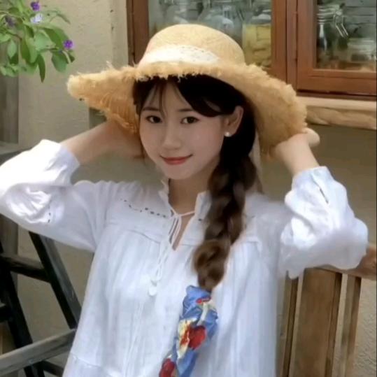 @🌈YiYi头像