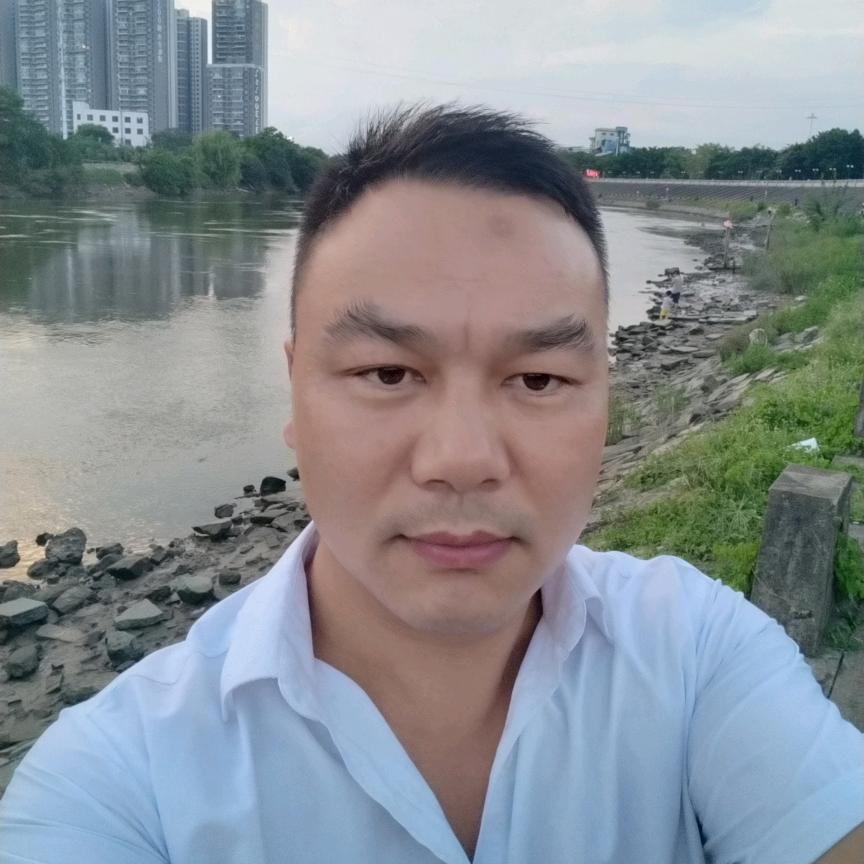 殷 猛（无抗水产养殖加州鲈黄骨鳜鱼）