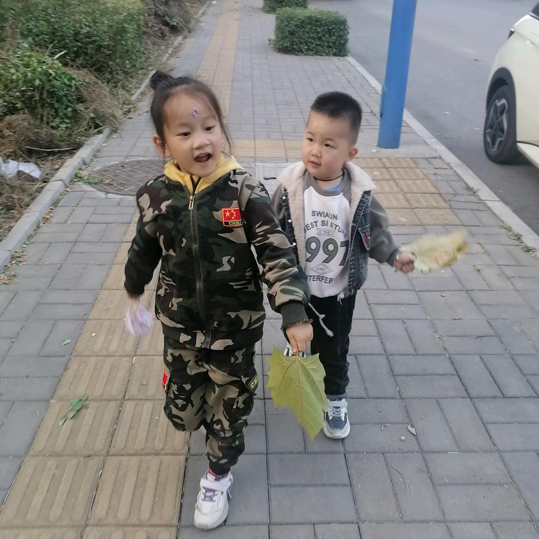 冉宝旭宝（小姑姑和大侄子）