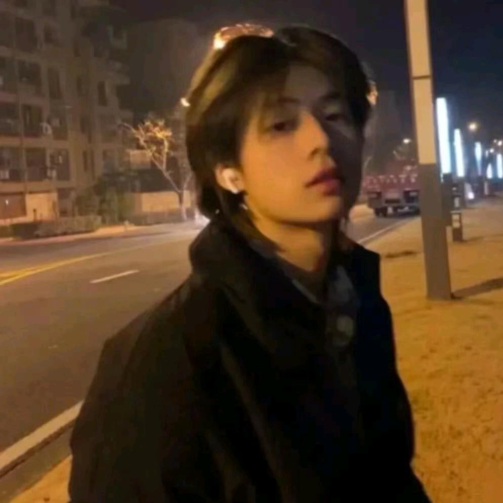 秦靠近我一点