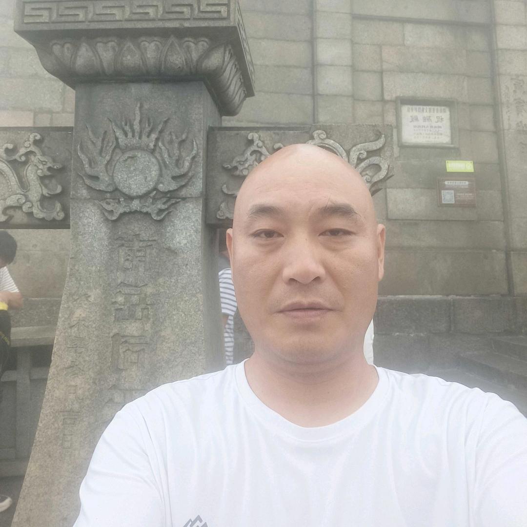 农村80后阿勇