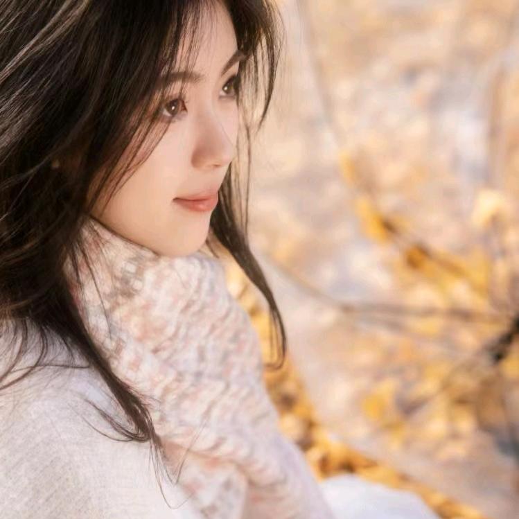 淑女喵小白（时尚穿搭）