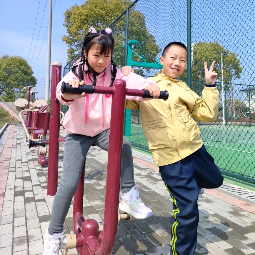 樱花树下、那纯美一笑