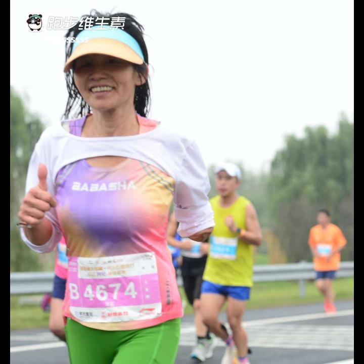 独臂阿姨漂泊人生