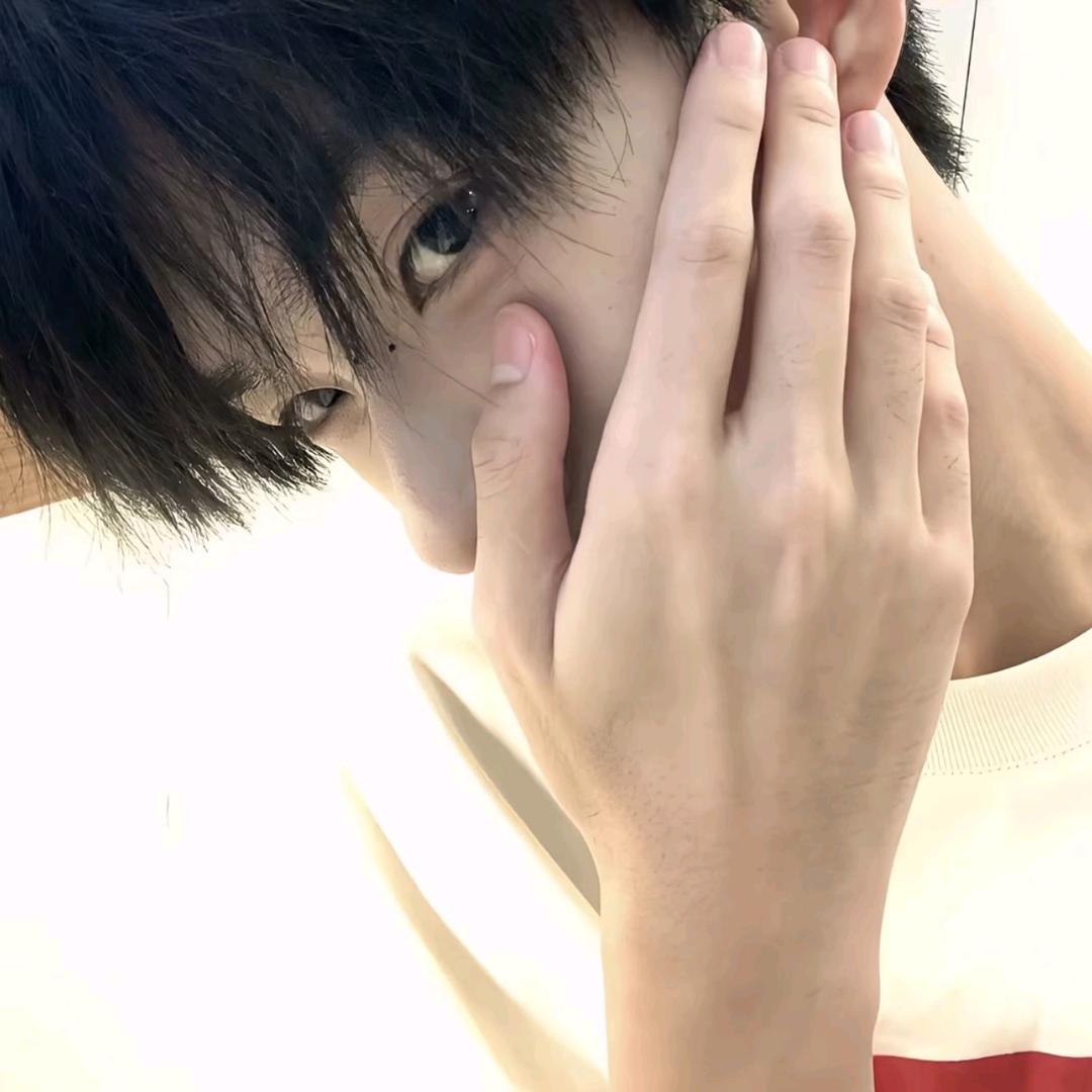 天鹅想吃癞蛤蟆