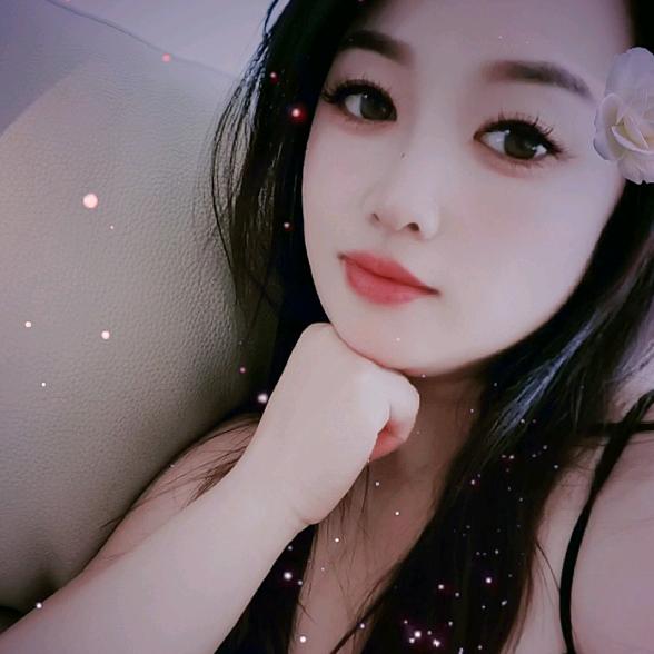 开心👸👸