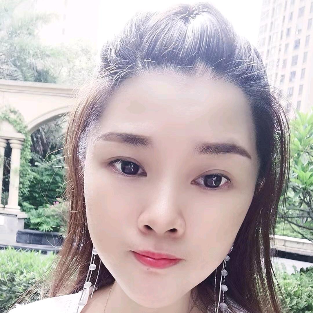 邱雪（砥砺前行）