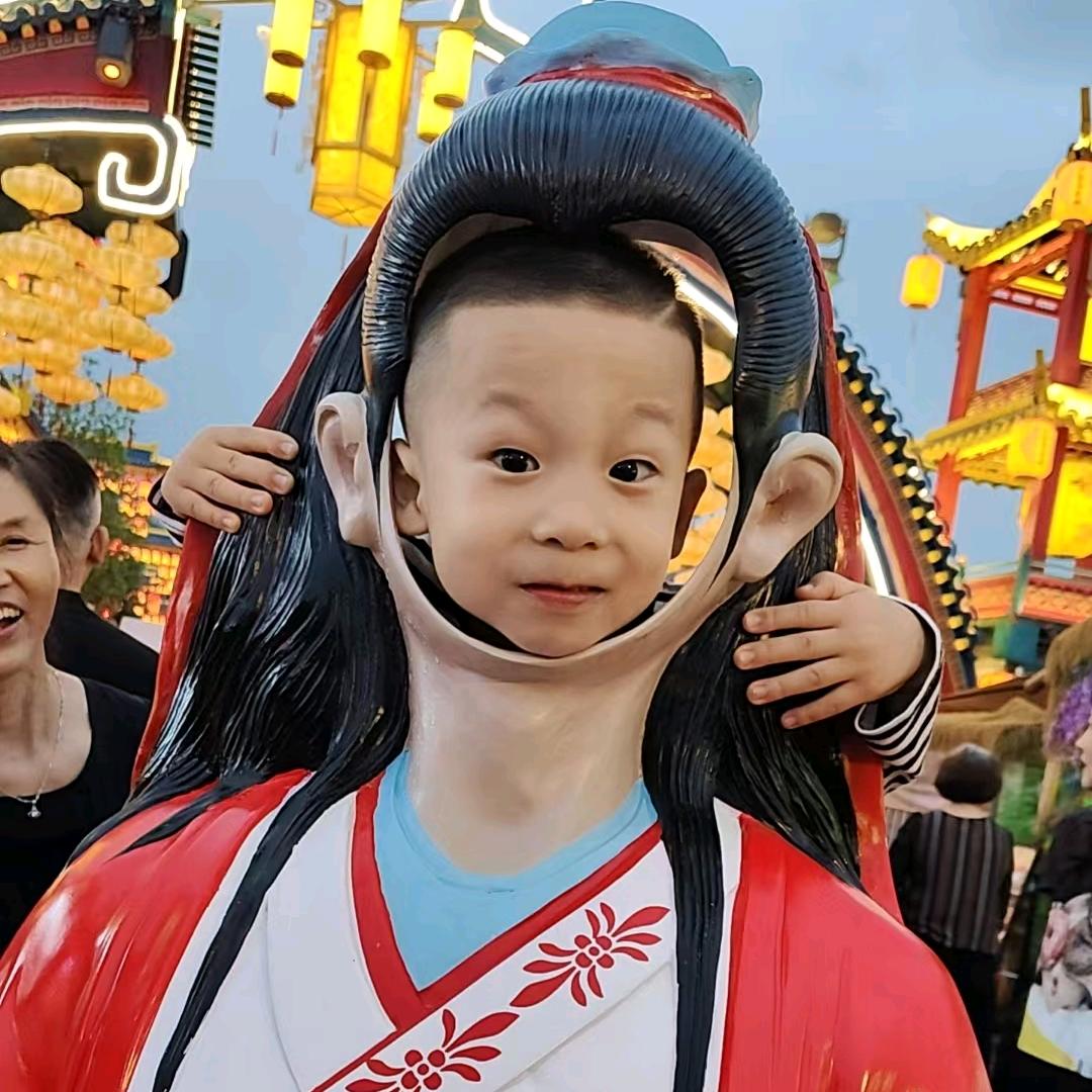 星佑他粑（三旬追风🏍青年）