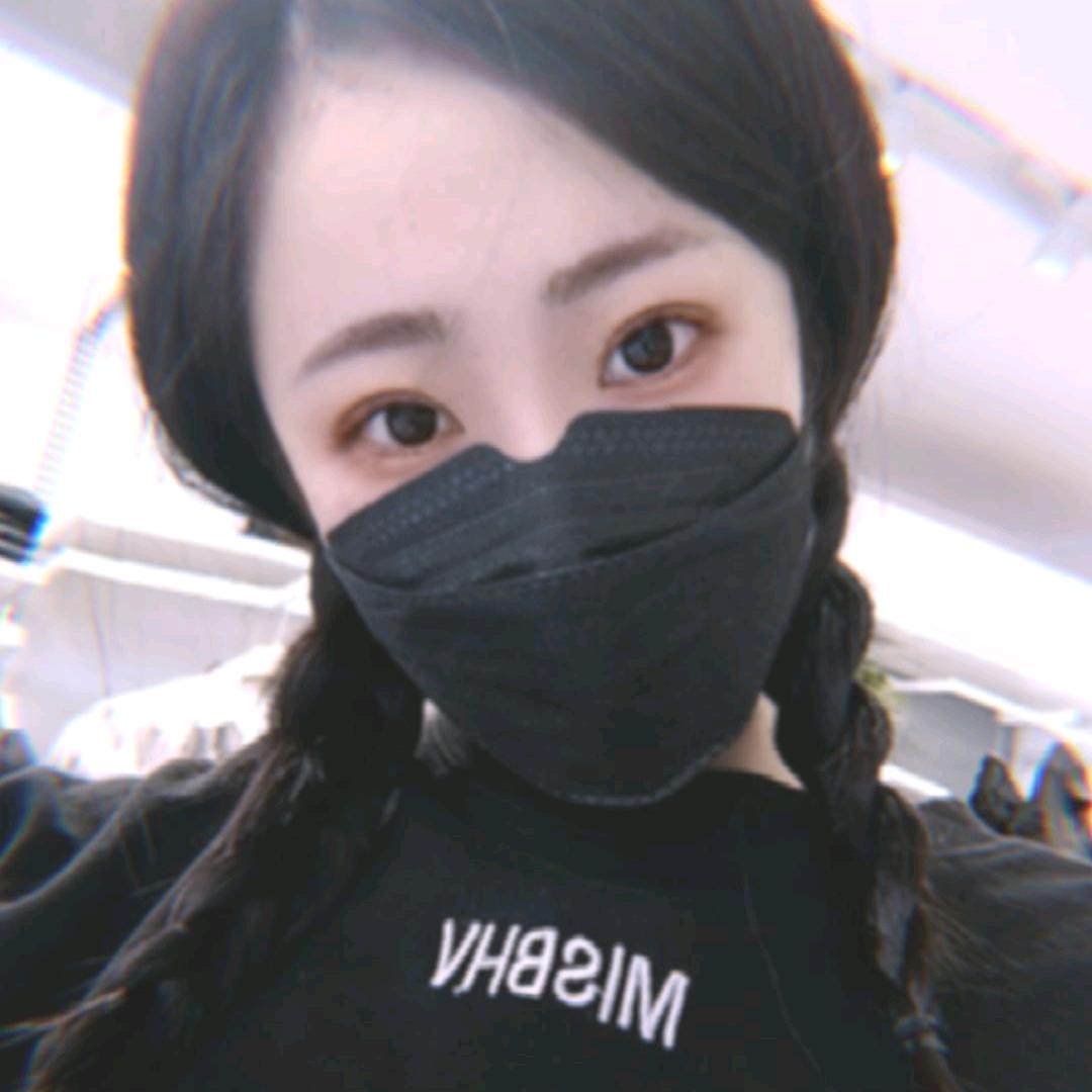 YᴠᴇᴍɪL⁹