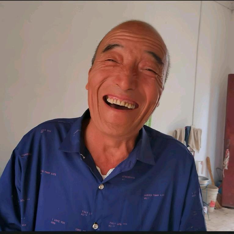 护村老汉