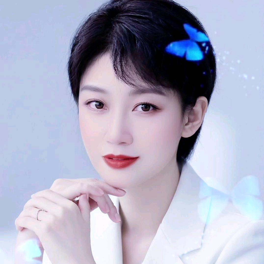 自由飞翔🌹🌹🌹🌹🌟🌟🌟