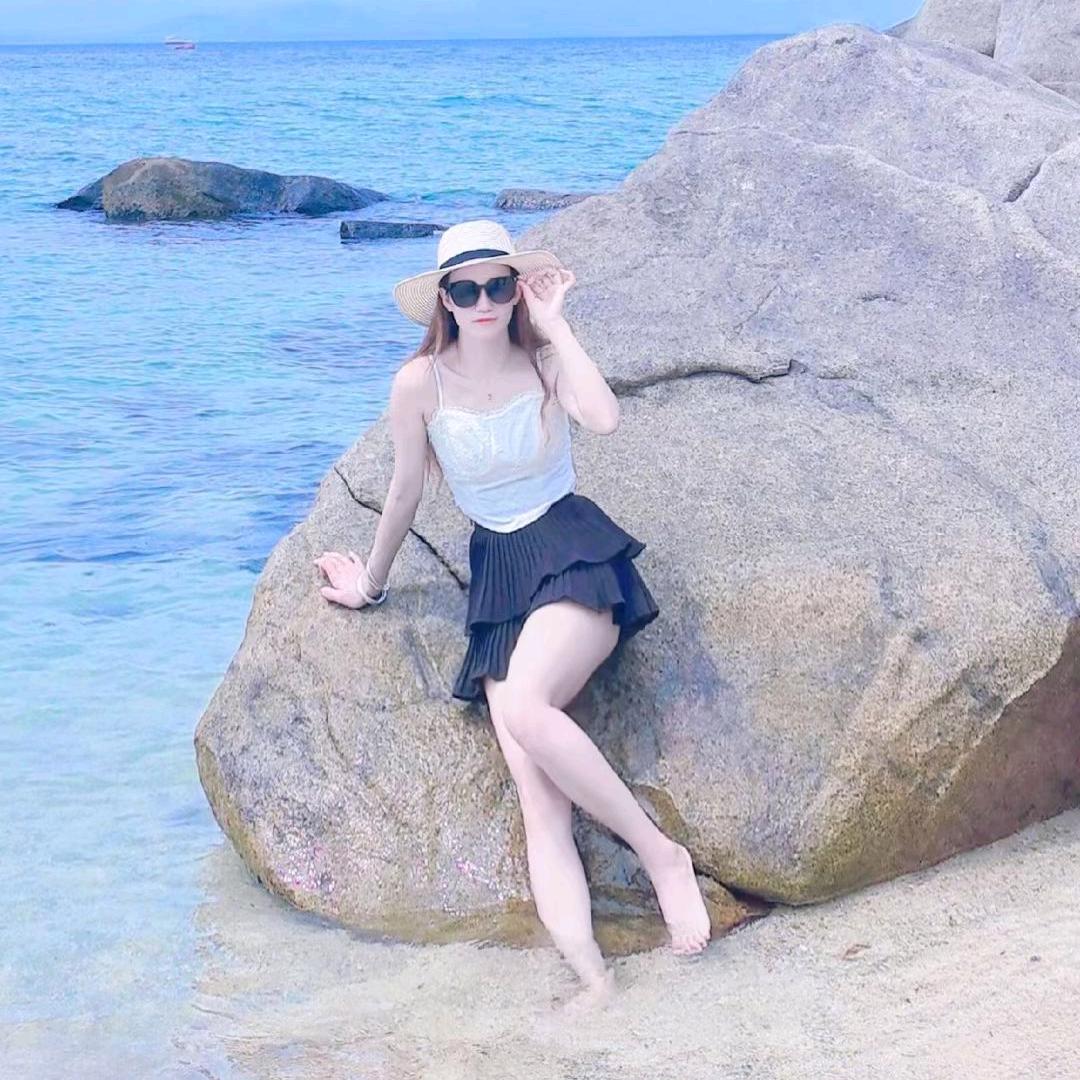 🍀幸运果✨养颜霜 草本 铂蔓堤 白金瓶