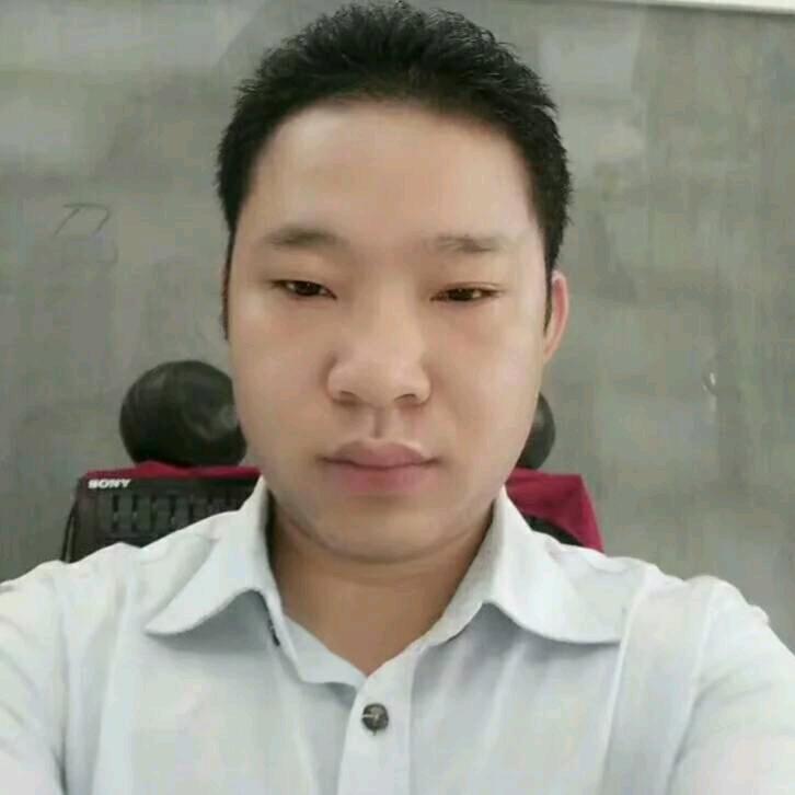 黄十依