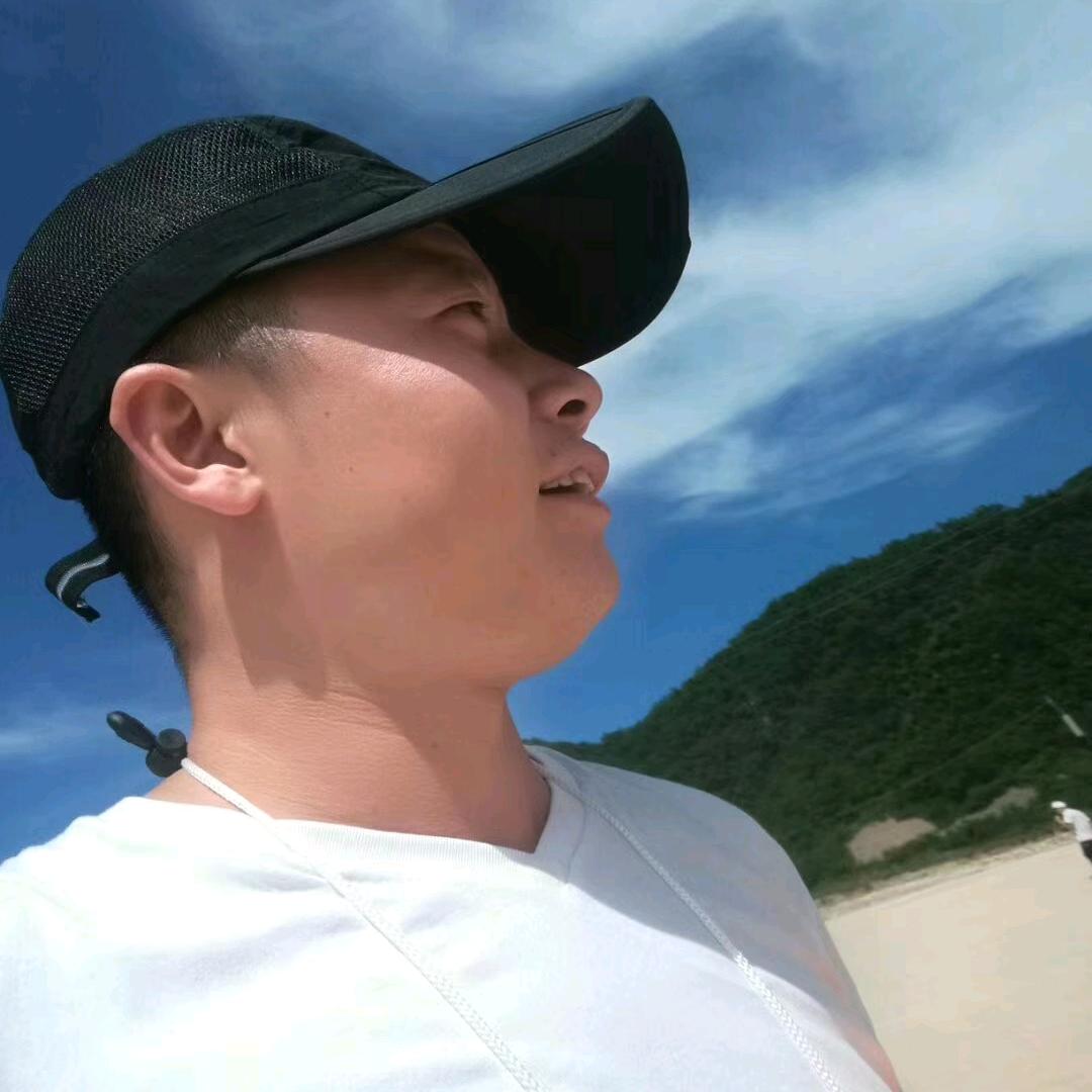 鸿 浩