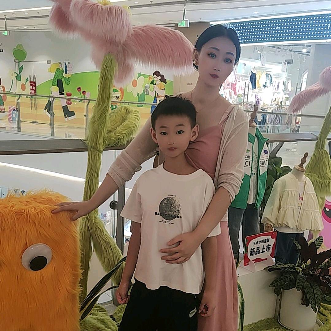 糖宝。。。。。。。