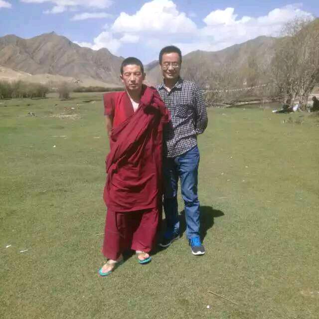 《假行僧》