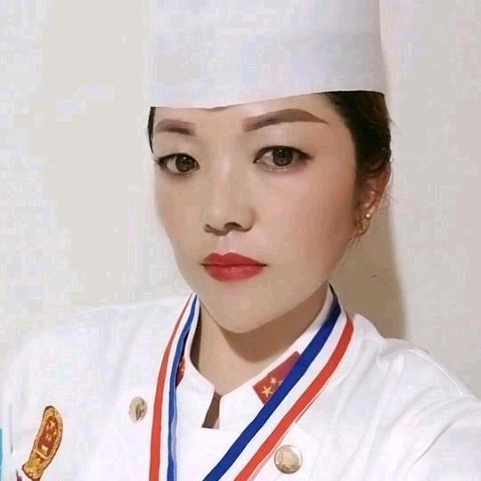 昭通厨师睿睿