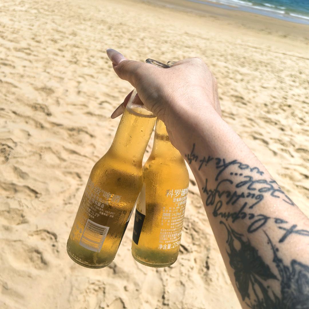 🎀🎀纯黑色的猫🎀🎀