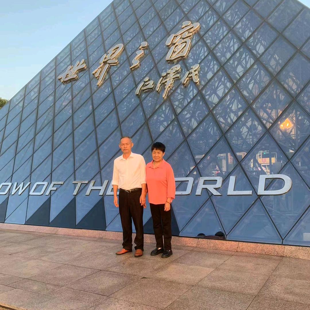 杨孟英