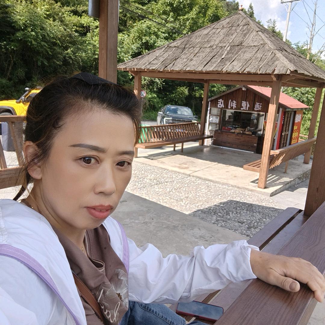 冬天雪莲《拒连👍🌹🙏》