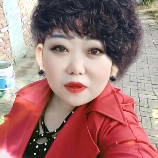 快乐的霞姐