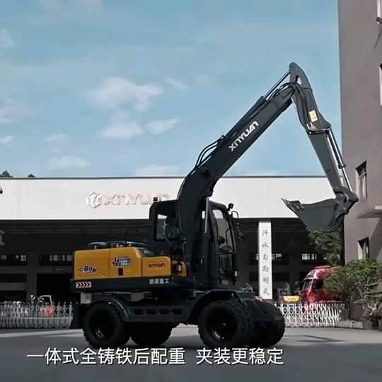 轮式挖机