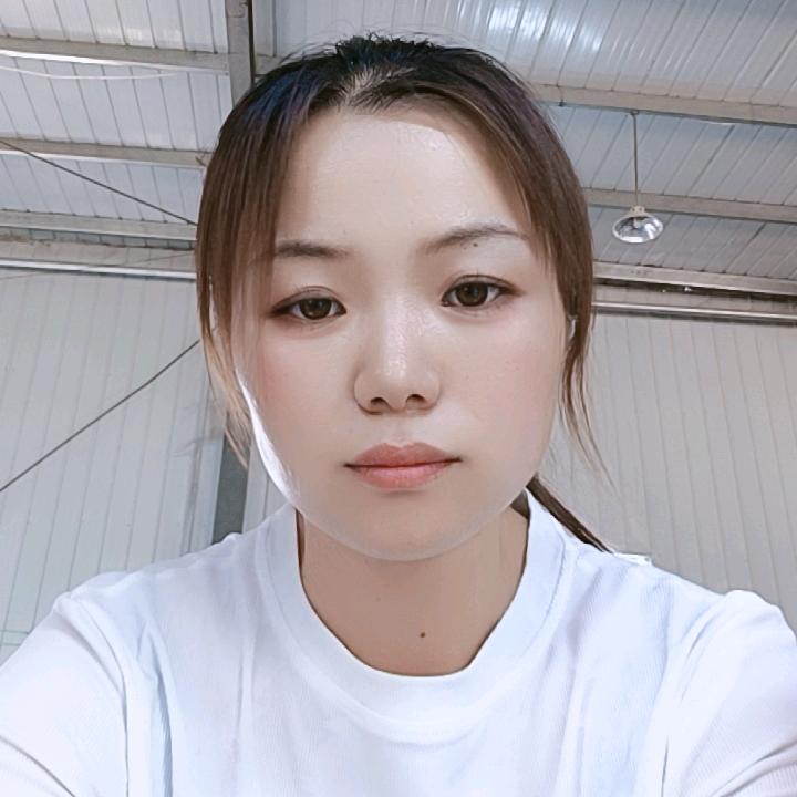单亲妈妈带四个娃