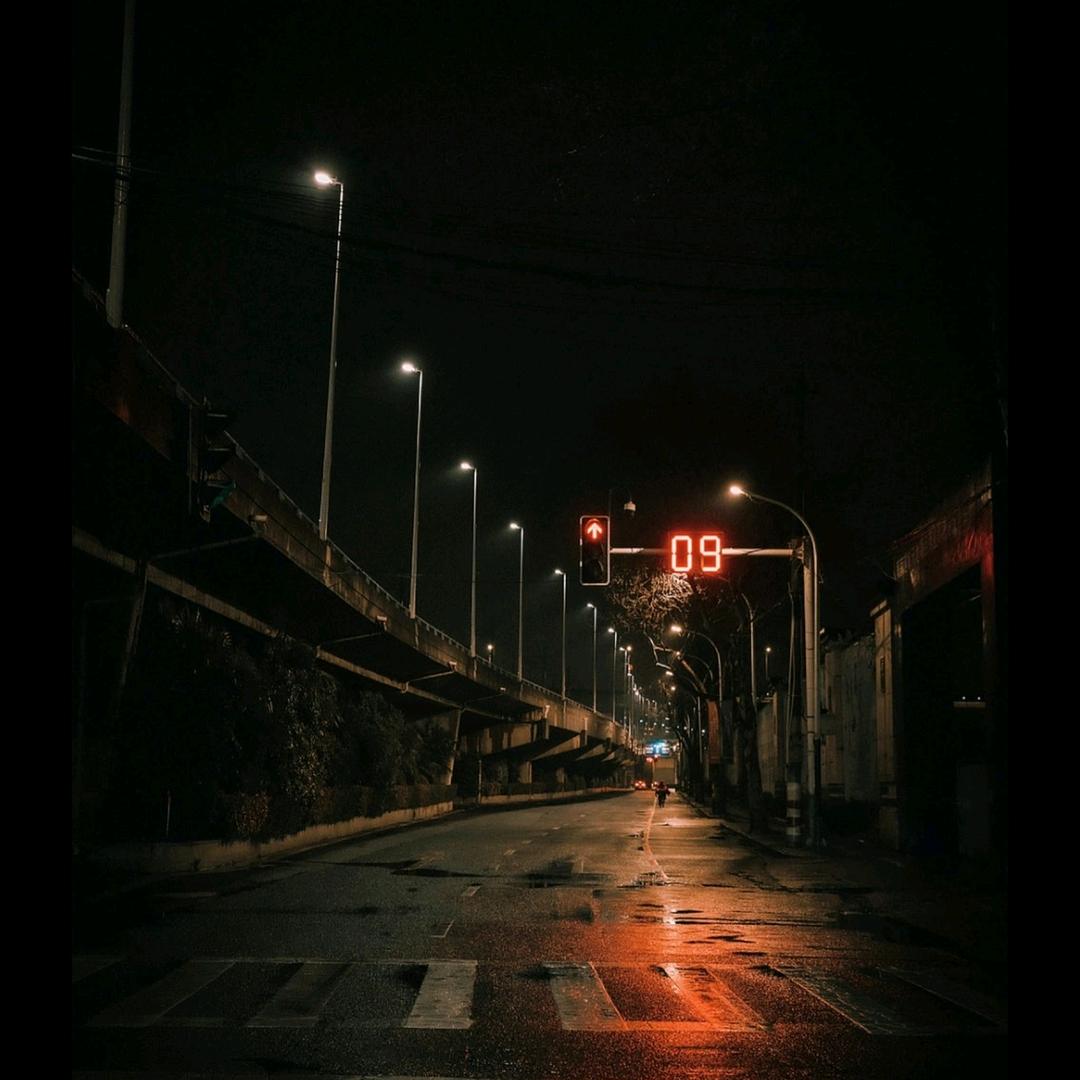 @7