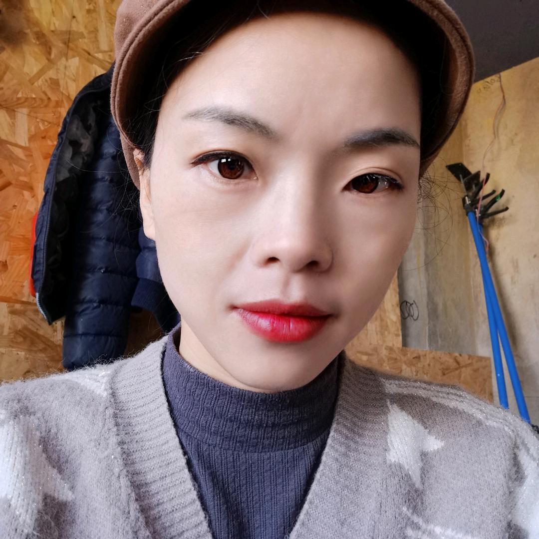 嘉兴90后女木工
