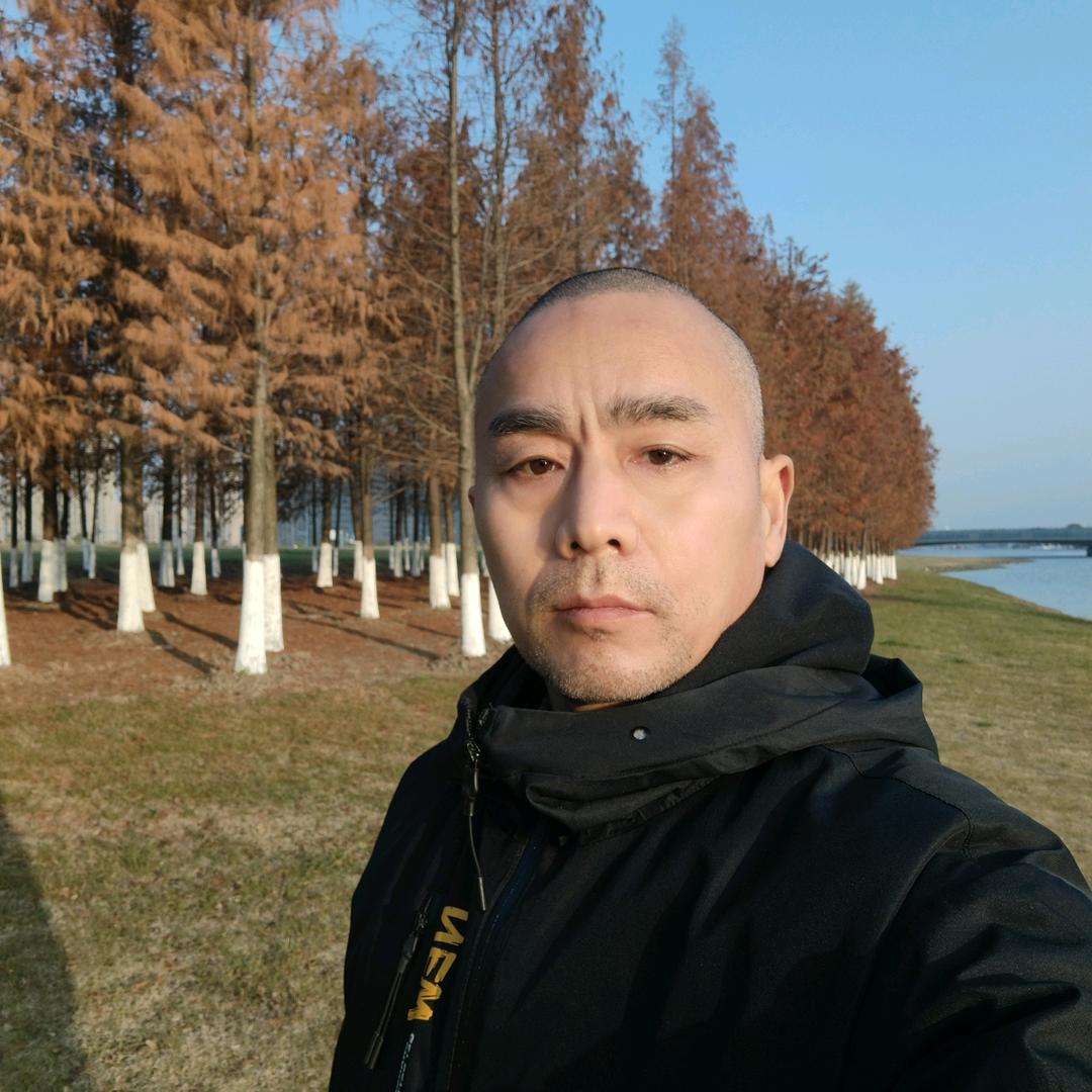 十月牛（红红）