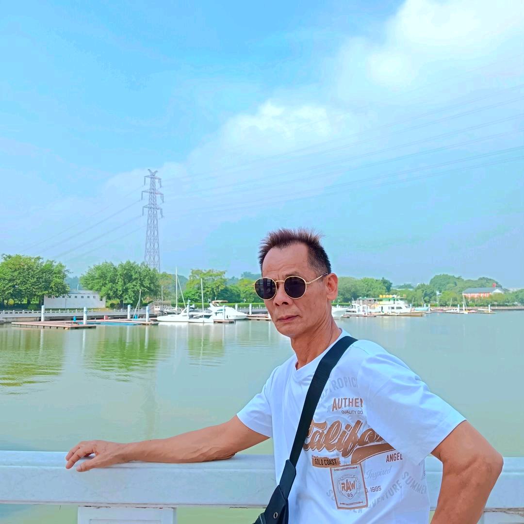 用户9893653906482