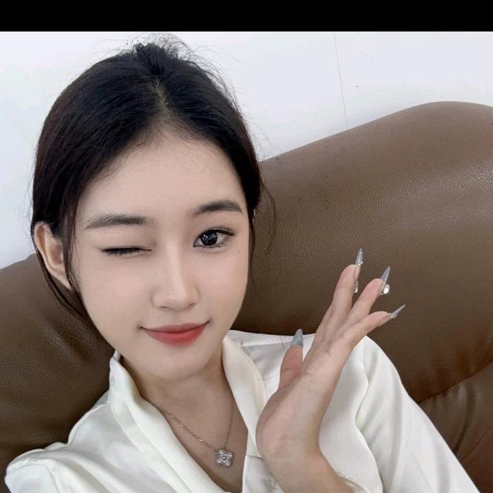 心❤️问语嫣然一笑很倾城