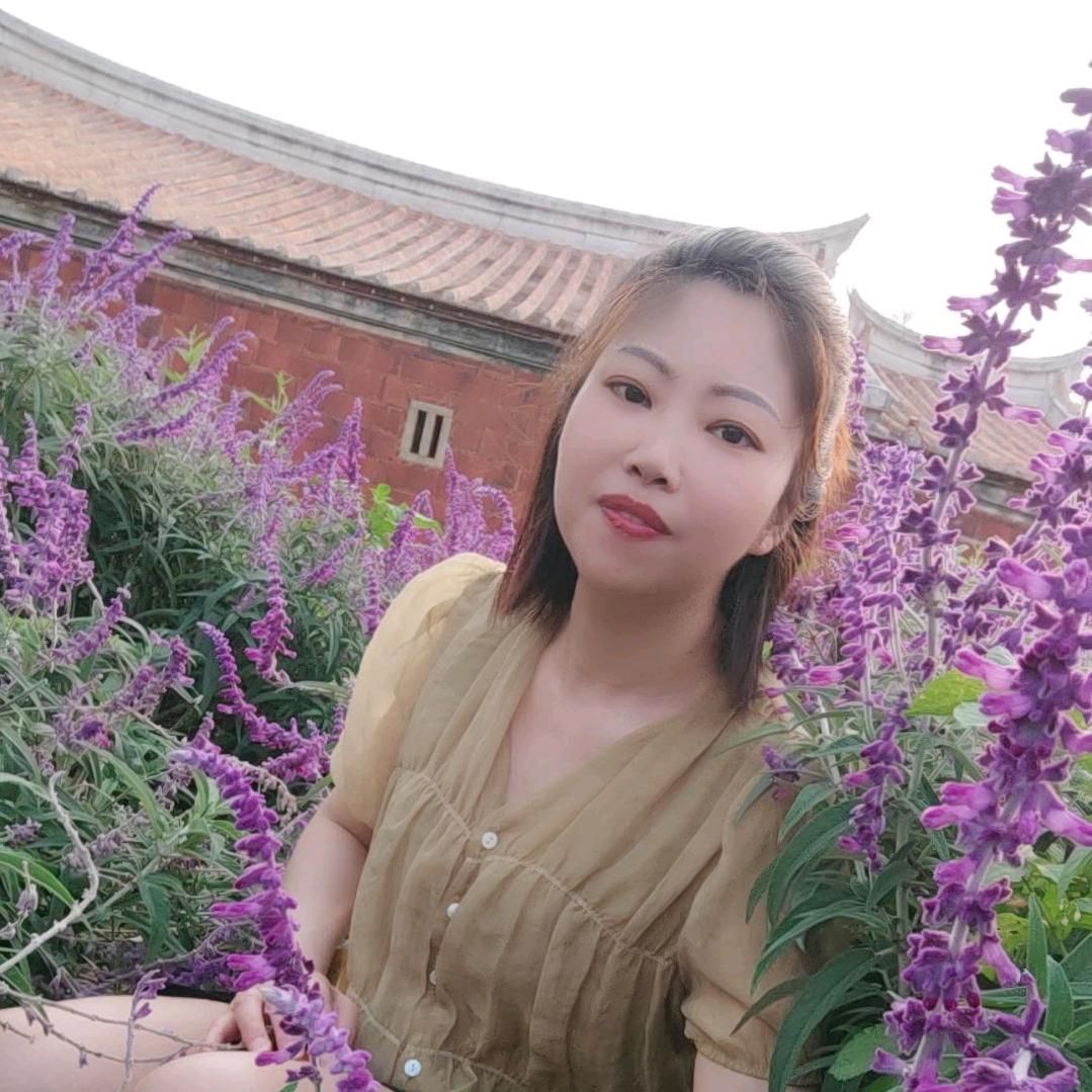 芳芳☘️🌻🍂