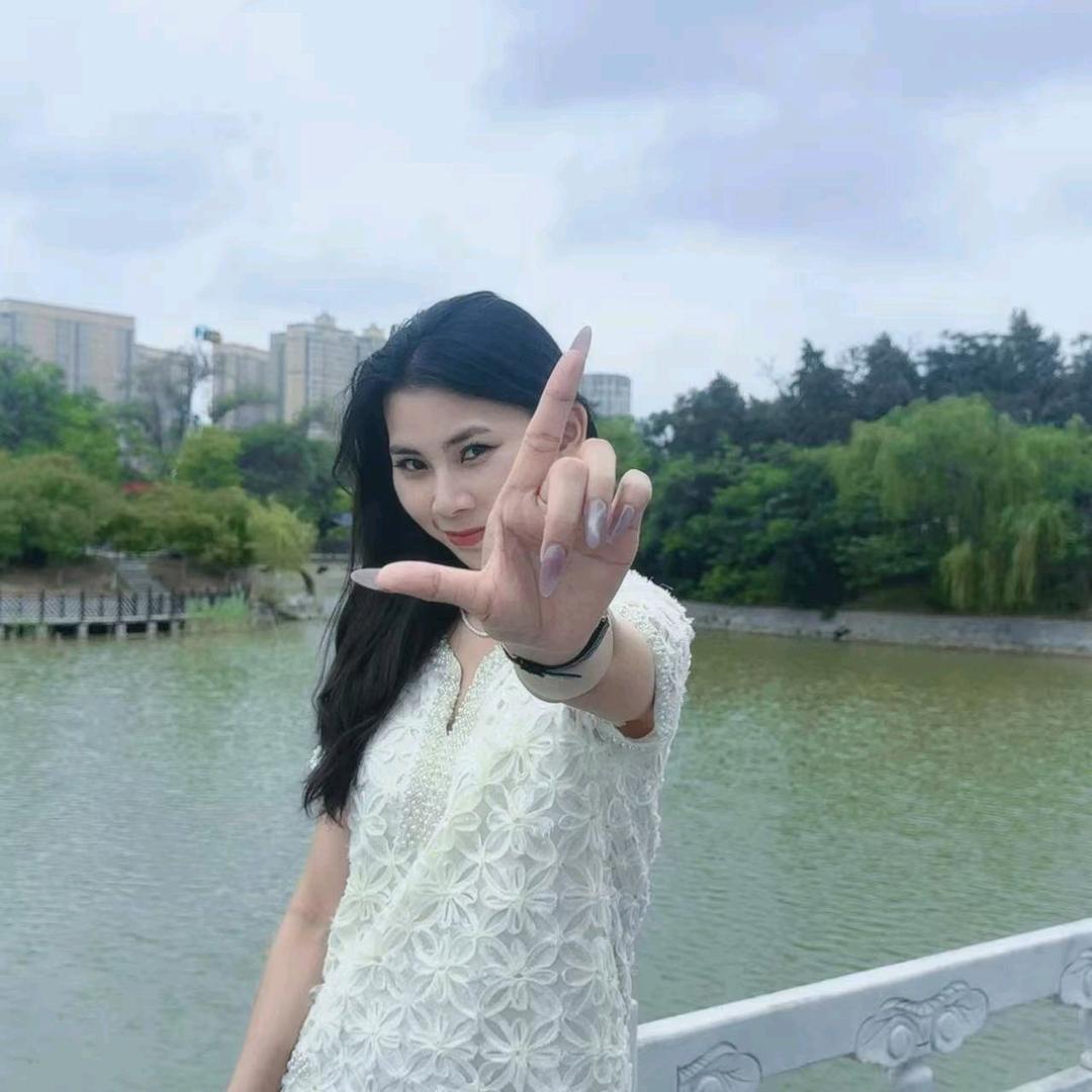 梁主任