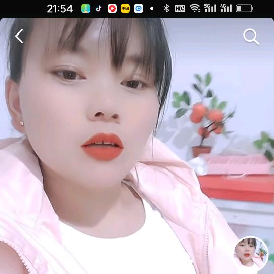 搬砖妹~《小徐》