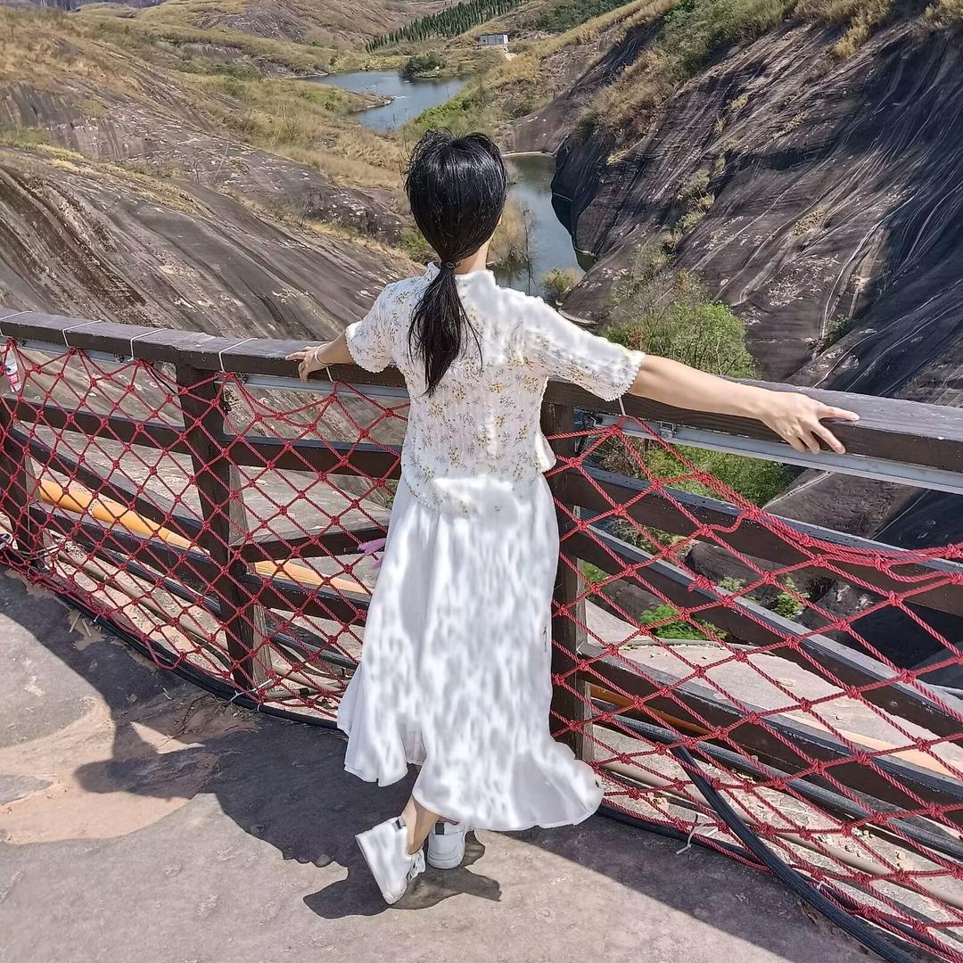 因为∽所以
