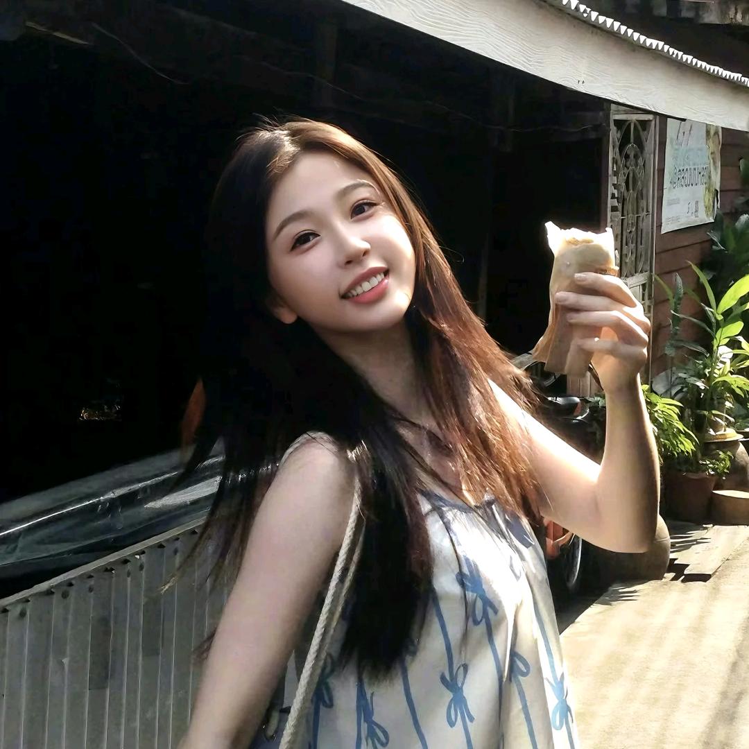 一顆藍莓🫐