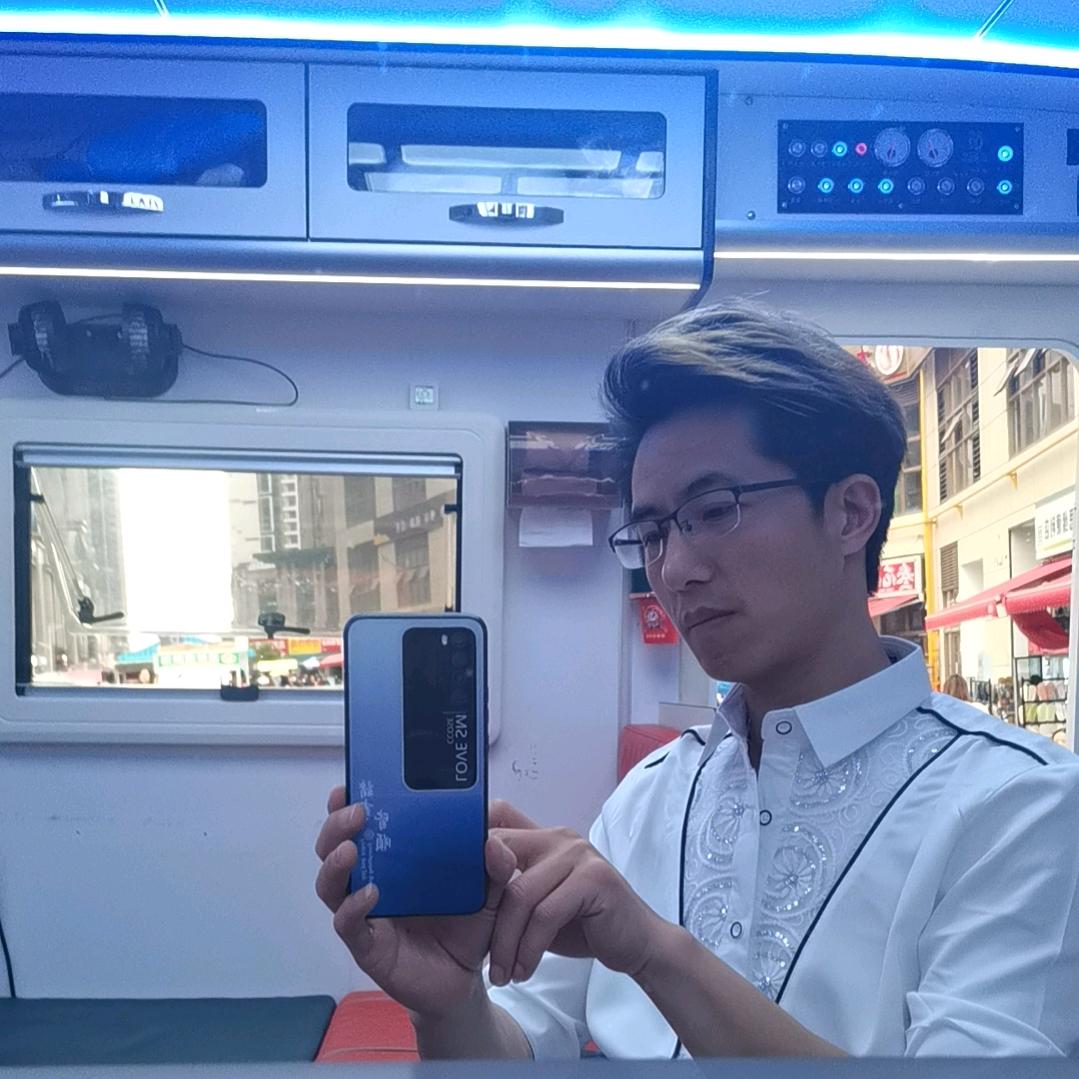 杠哥—美发房车（收长头发）