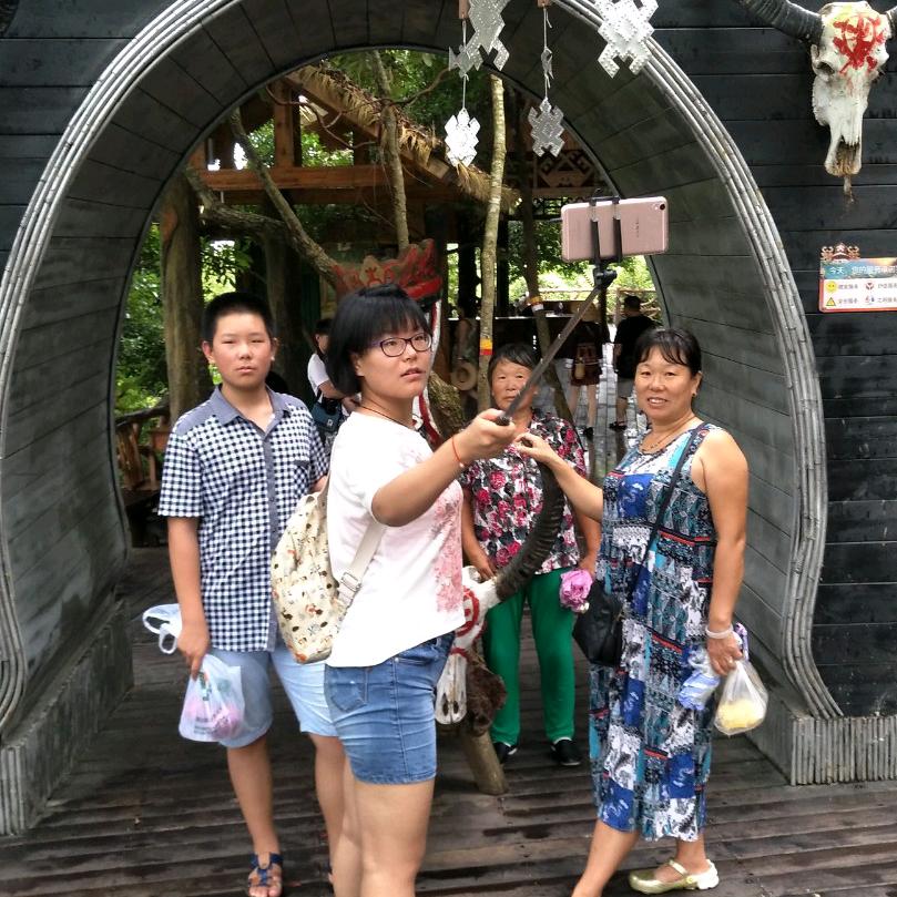 王建猛<华孟石业