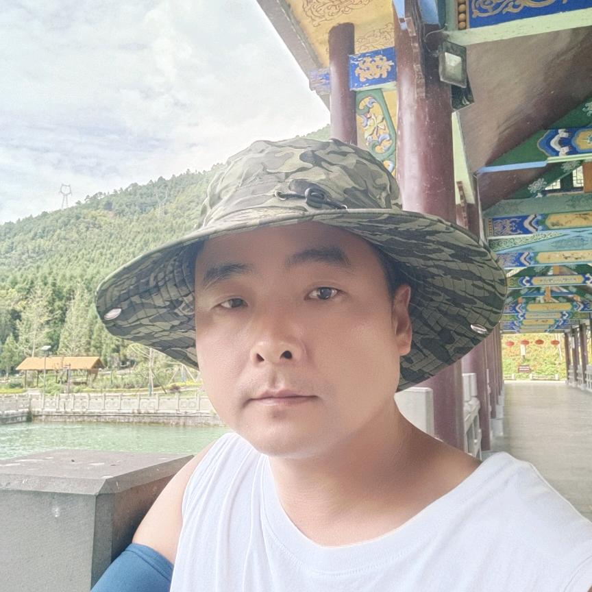 阮嘉豪的爸爸