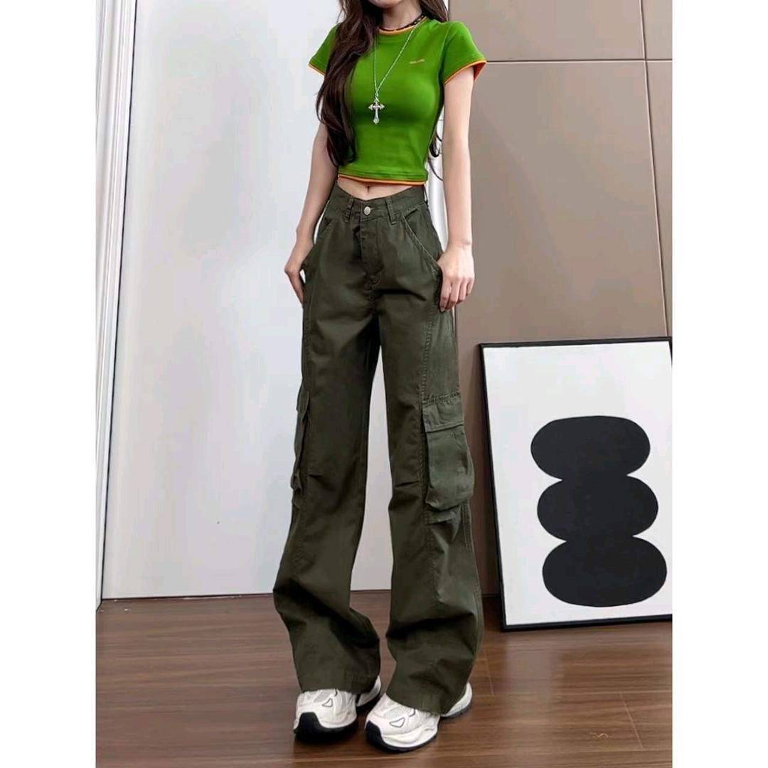 卖裤子的小姐姐