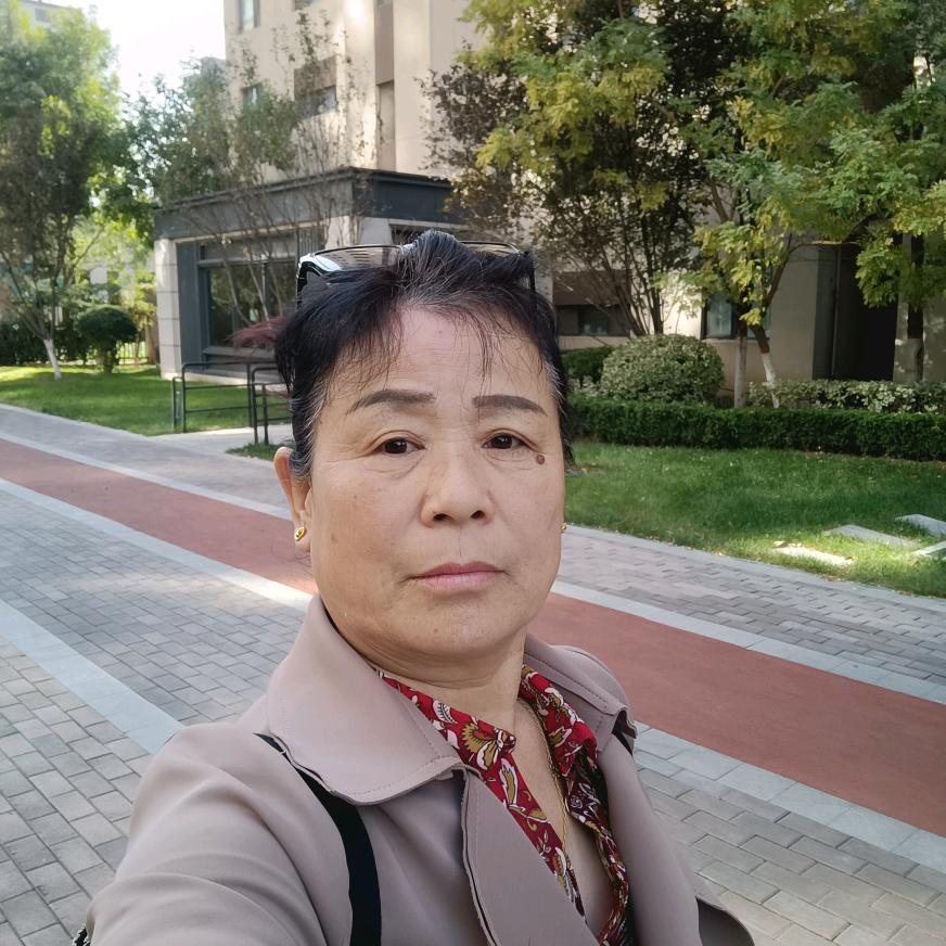 奕珂:宜家:奶奶