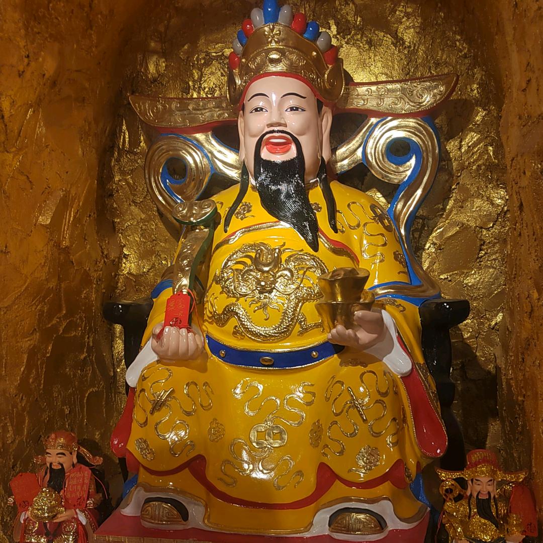 虎虎生威