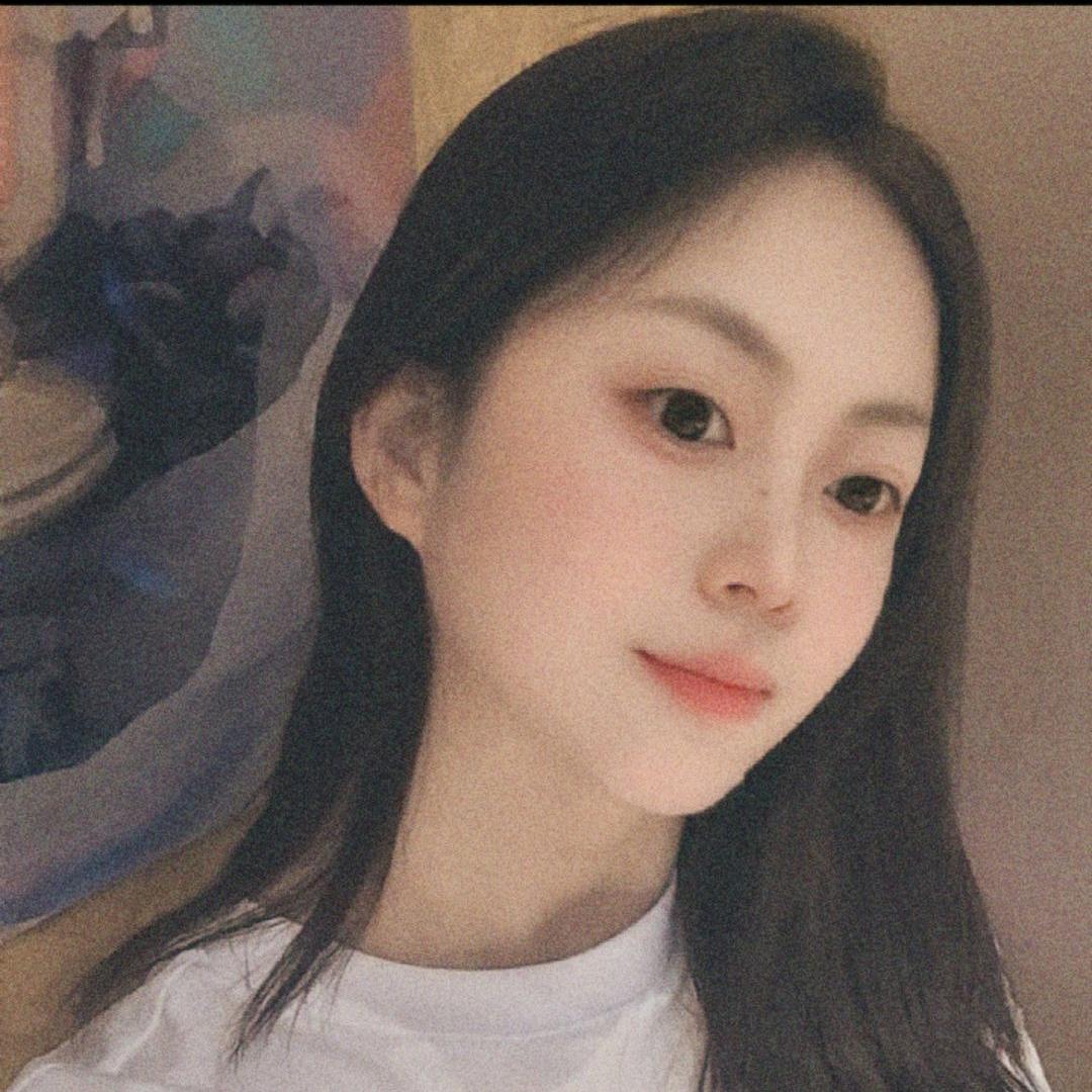 ✿ۣ  Wang ཻ‧₊◡̈