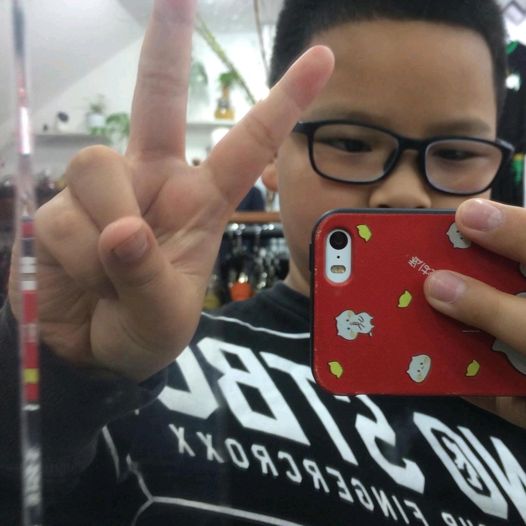 🌻向阳而生🌻