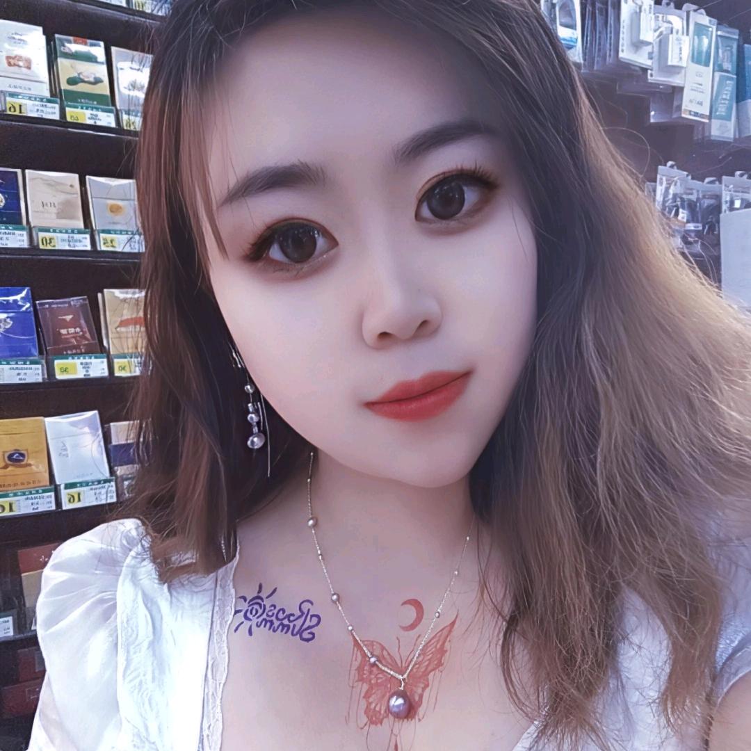 🦋莉ꕥ莉🦋