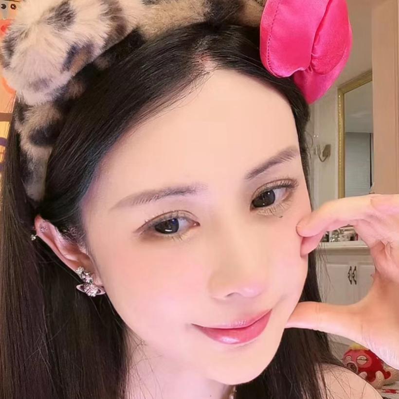 韦雪（变漂亮中）